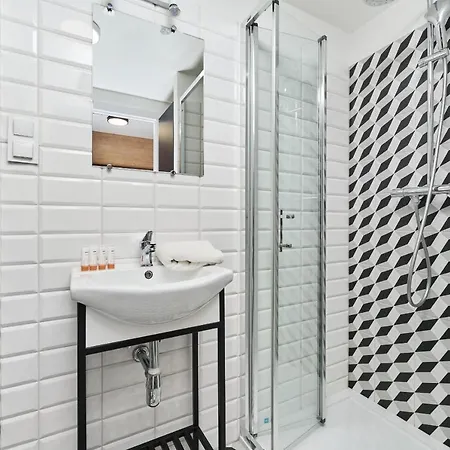 Apartment Mezzanine Studio Zarembowicza Airport By Renters Wroclaw