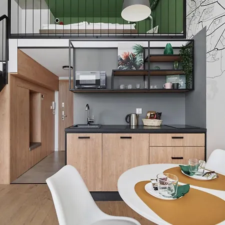 Mezzanine Studio Zarembowicza Airport By Renters Apartment