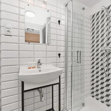 Apartment Mezzanine Studio Zarembowicza Airport By Renters *